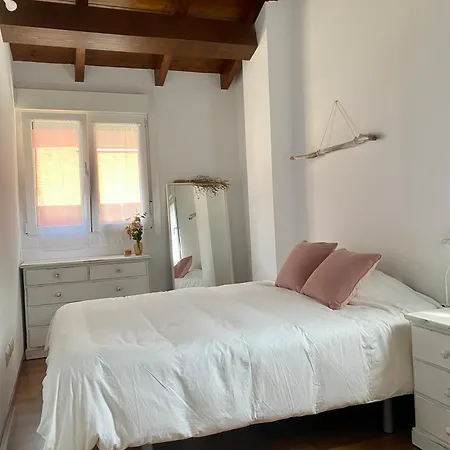 Surfer House Molleda
